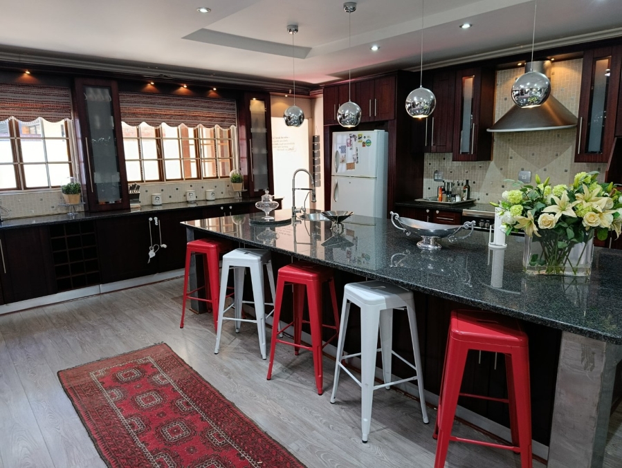 5 Bedroom Property for Sale in Heuwelsig Free State